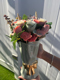 Load image into Gallery viewer, Candelle Signature Piece Candle Bouquet