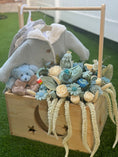 Load image into Gallery viewer, LUXURY Baby Candle Blooms- Custom made Candle Arrangement
