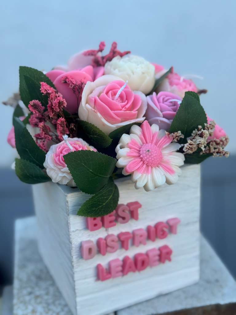 Essential Custom Flowers gift candles