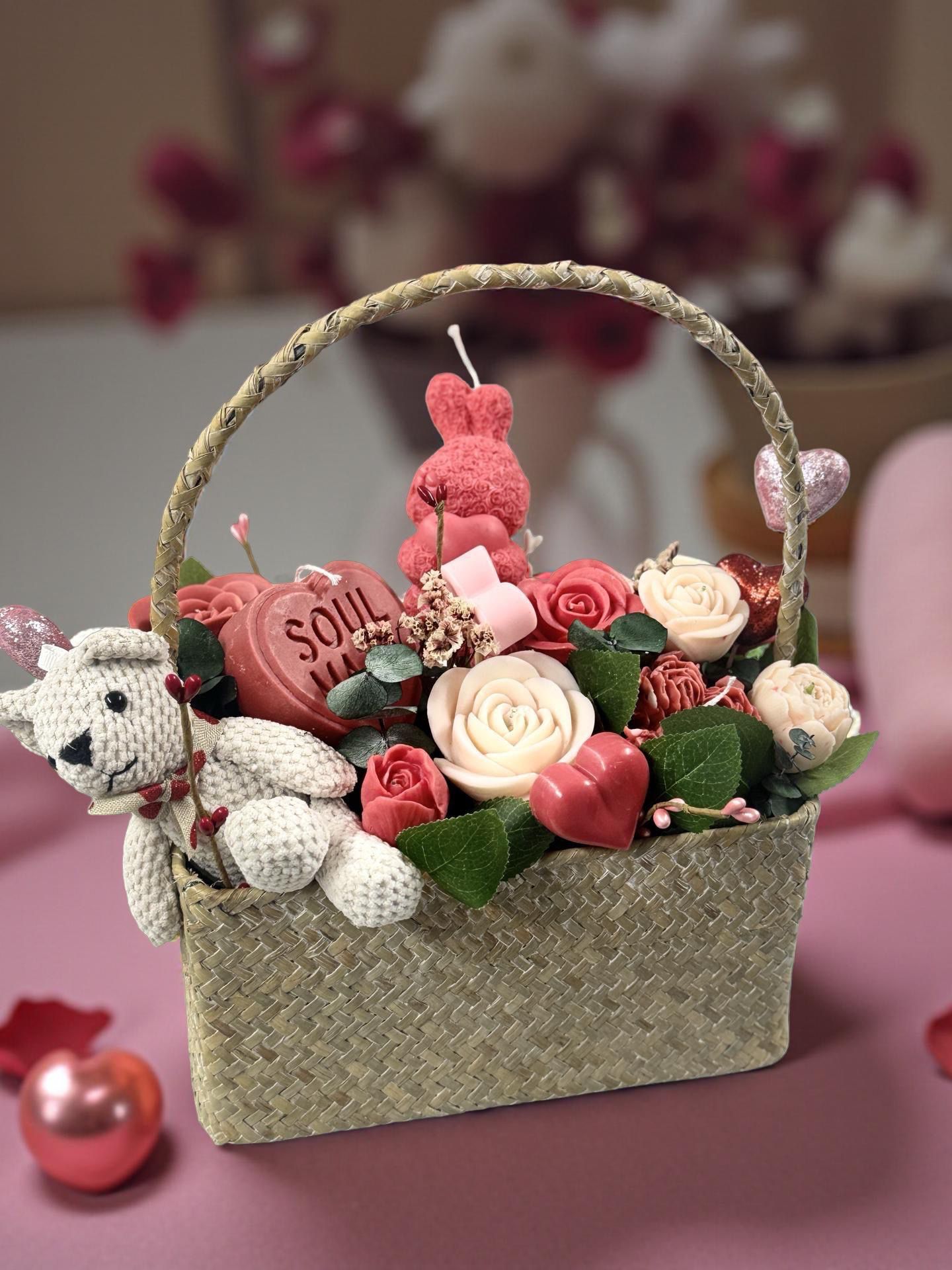 Maison d’Amour Candle Basket