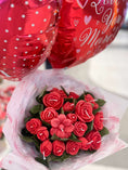Load image into Gallery viewer, Luxury Custom Candles Bouquet
