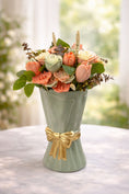 Load image into Gallery viewer, Candelle Signature Piece Candle Bouquet
