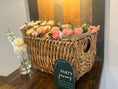 Load image into Gallery viewer, Single Flower Candle
